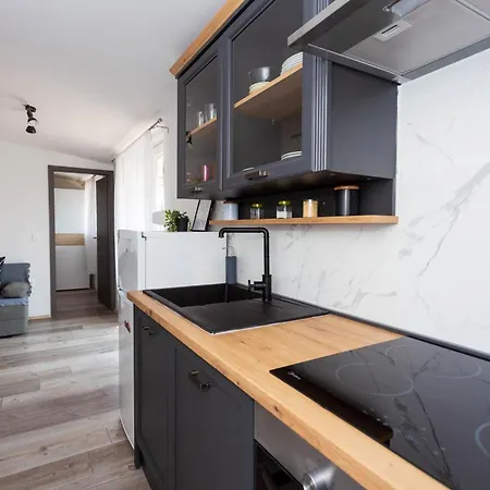 Appartamento Asea Zara